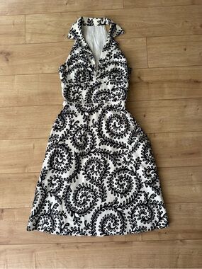 LaunHy by Shelli Segal Black White Fit Flare Halter Dress Scroll Print Size 4